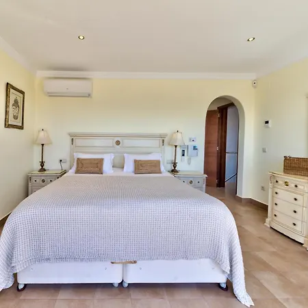 Villa Vistamar - Sea Views In Moraira